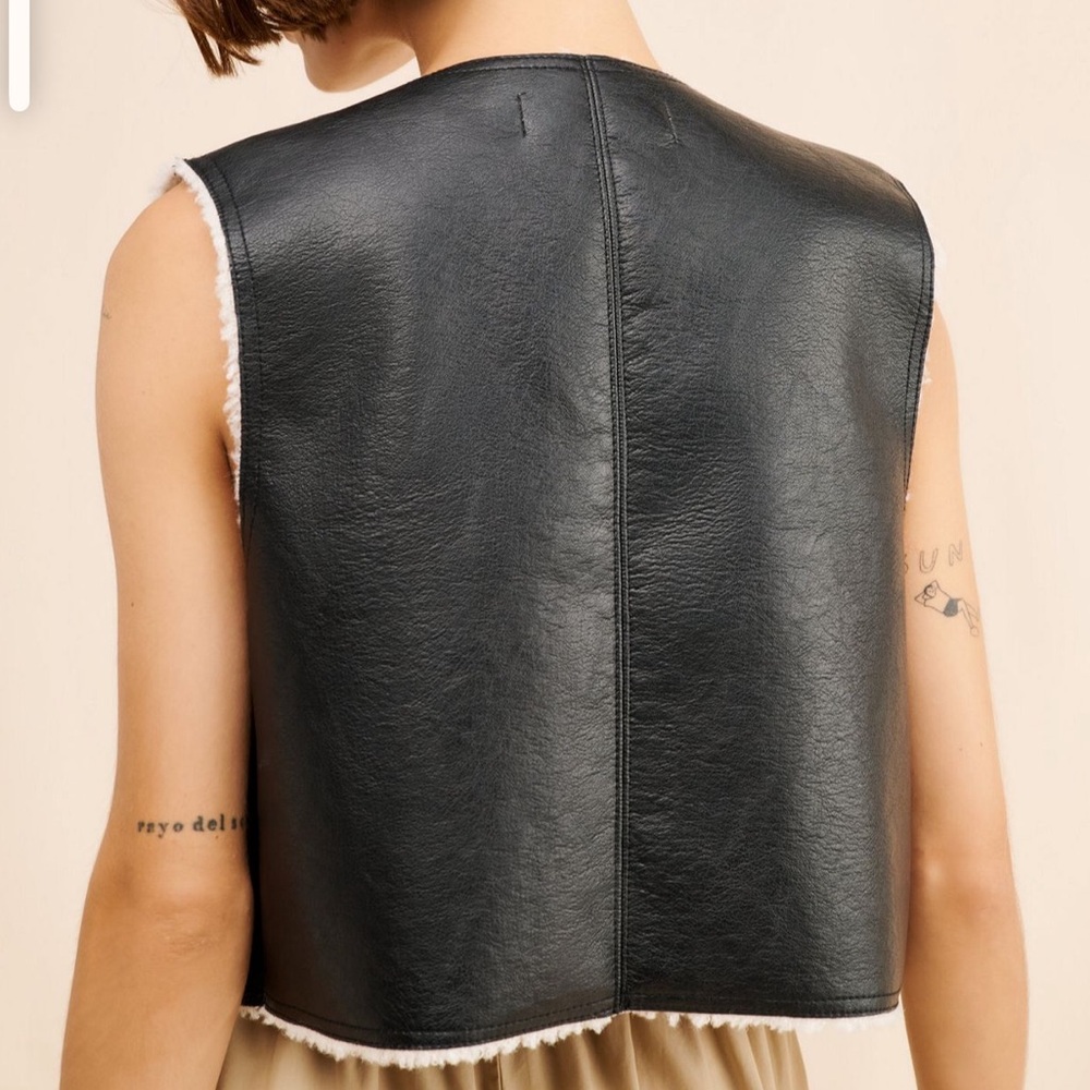 Free People Vegan Leather Embroidered Sherpa Vest Black Ivory Cream size Large - Picture 3 of 14